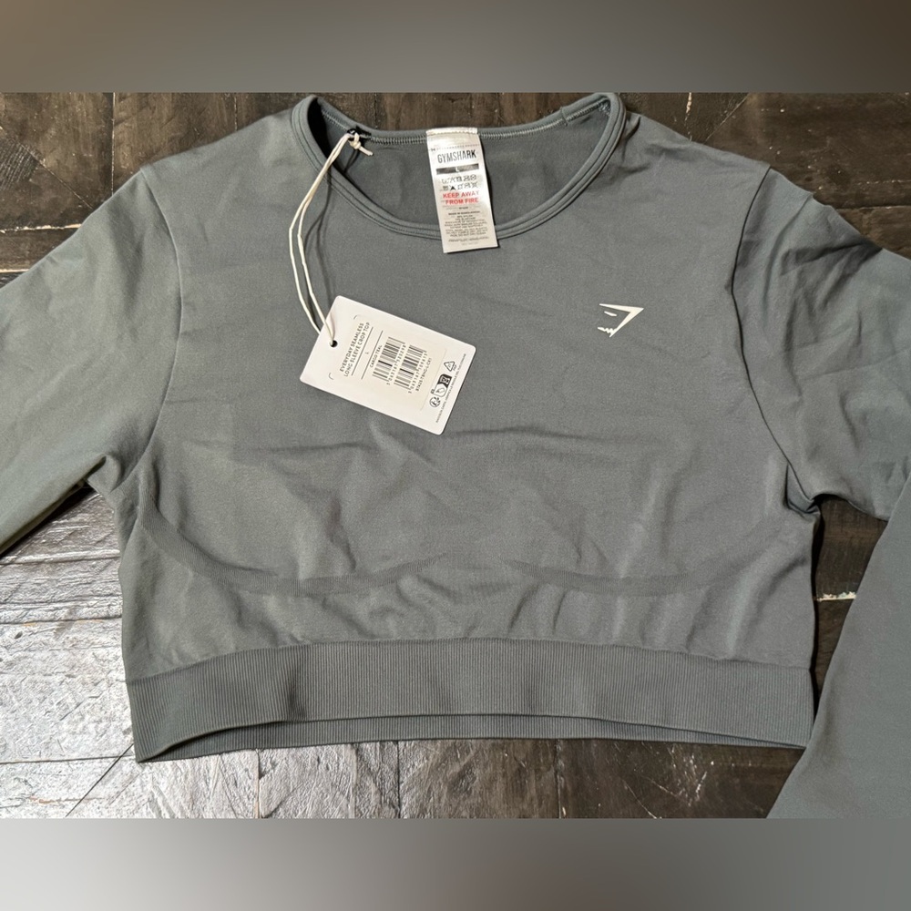Gymshark Everyday Seamless Long Sleeve
Crop Top NWT - Picture 2 of 4